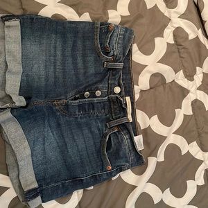 Levi’s wedgie short size 26